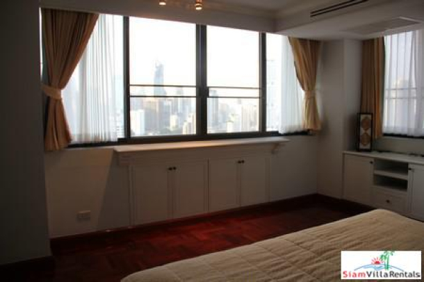 Ruamsuk Condominium | Extra Large Three Pet Friendly Bedroom Corner Unit with Fantastic City Views for Rent on Sukhumvit 26-6