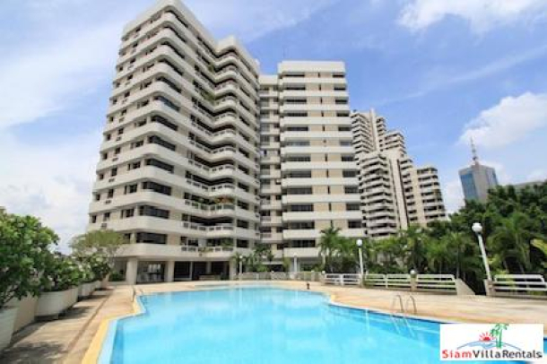 Promsuk Condominium | Extra Large Three Bedroom Family Style Condo for Rent on Sukhumvit 26-1