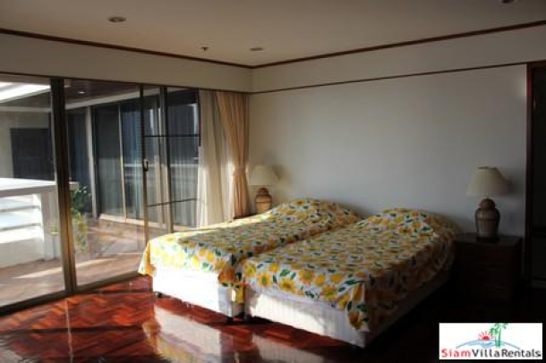 Promsuk Condominium | Extra Large Three Bedroom Family Style Condo for Rent on Sukhumvit 26-2