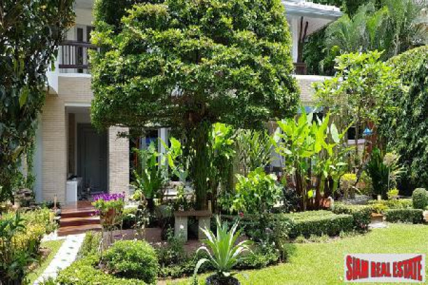 Noblewana | Tropical Custom Built 4 Bed Home in Secure Estate at Tha Raeng, Bang Khen, Watcharapol-17