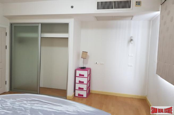 Large Two Bedroom with City Views in Asoke, Bangkok-12