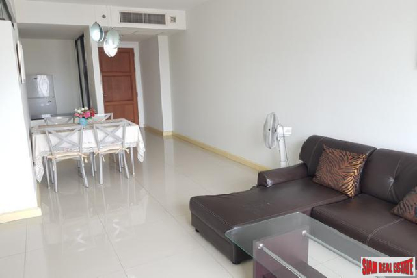 Large Two Bedroom with City Views in Asoke, Bangkok-4