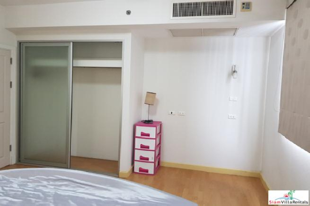 Modern Two Bedroom with City Views For Rent in Asoke, Bangkok-13