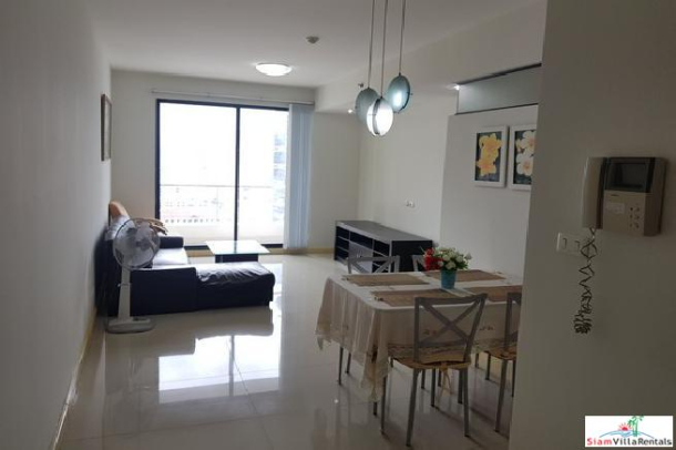 Modern Two Bedroom with City Views For Rent in Asoke, Bangkok-2