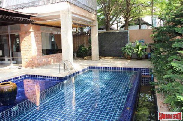 Pool Villa near the beach for Sale in Na Jomtien Pattaya-2