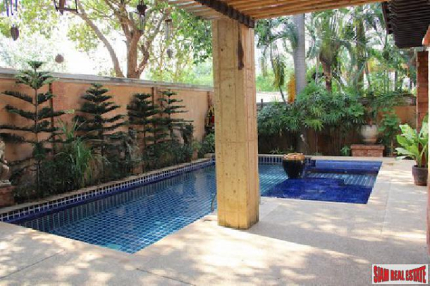 Pool Villa near the beach for Sale in Na Jomtien Pattaya-3