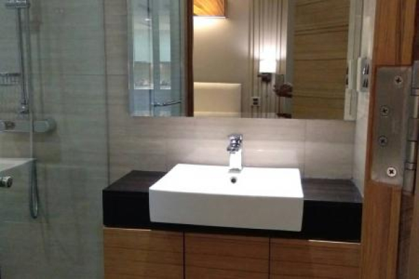 Siri Residence | Two Bedroom Corner Unit for Rent In Excellent Location, Sukhumvit 24-18