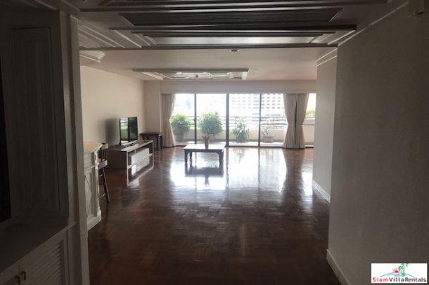Orchid Tower | Extra Large Modern Three Bedroom for Rent on Sukhumvit Soi 8-2