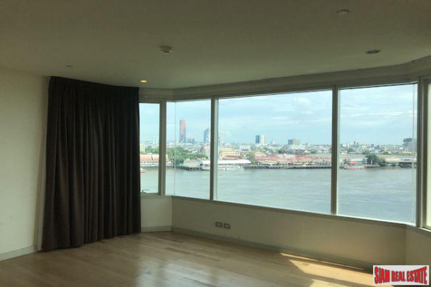 WATERMARK Chaophraya River | Spectacular View of the Chaophraya River from this Three Bedroom Condo in Bangkok-5