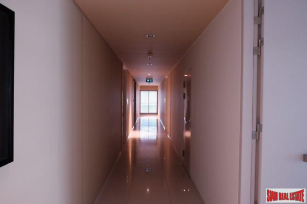 The Room Sukhumvit 21 | Large 26th Floor One Bedroom Condo for Sale on Sukhumvit 19-11