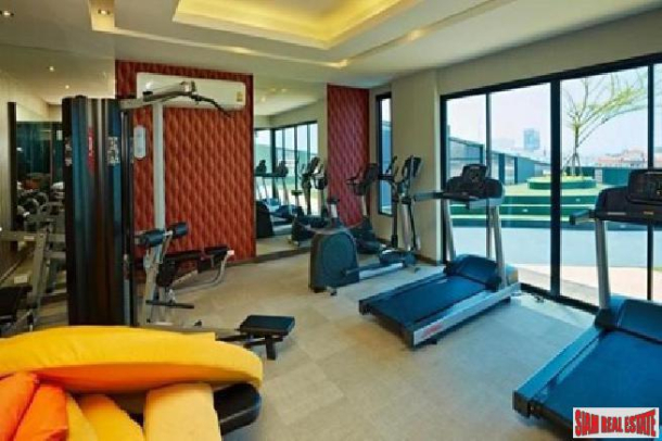 Luxury Low Rise Condo in the Heart of Pattaya City Very Close to Big C Extra Mall-4
