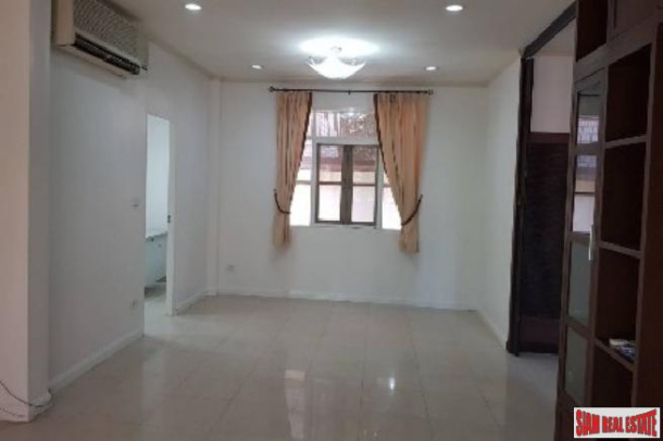Krongthong Pavilion Village | Large Two Storey House with Three Bedrooms in Prawet-5