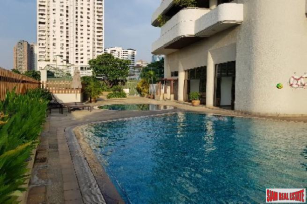 Tower Park Condo  | Spacious and Modern Four Bedroom Condo with Two Balconies in Nana, Bangkok-15