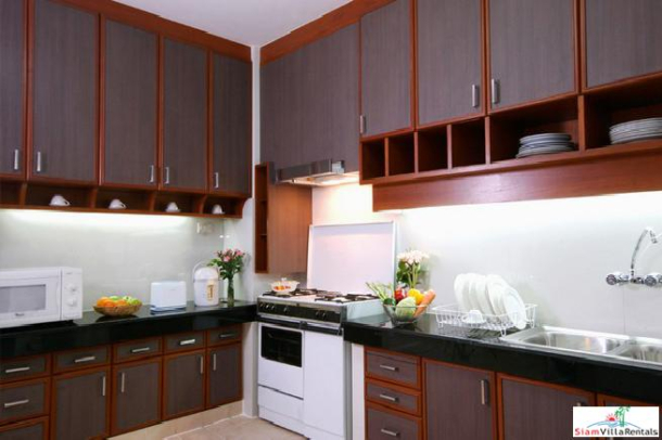 Stylish Two Bedroom Apartments for Rent in Lumphini-12