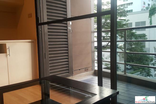 Baan Somthavil | Serene One Bedroom Condo located near BTS Skytrain Ratchadamri-10