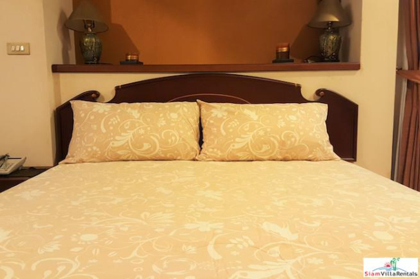 Baan Somthavil | Serene One Bedroom Condo located near BTS Skytrain Ratchadamri-6