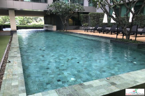 The Room | Contemporary Furnished One Bedroom with City Views for Rent on Sukhumvit 21-1