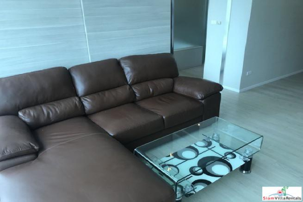 The Room | Contemporary Furnished One Bedroom with City Views for Rent on Sukhumvit 21-13