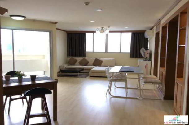 Tai Ping Towers | Large Furnished Two Bedroom in Contemporary Ekkamai Building-3