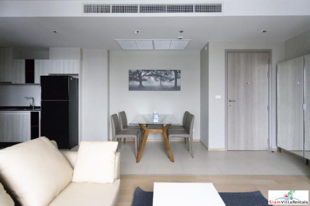 HQ Thonglor by Sansiri | Modern Two Bedroom Corner Unit for Rent-5