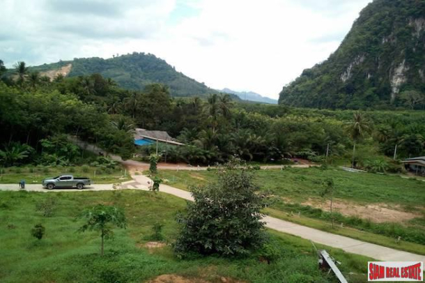 Remote Three Bedroom with Pool Surrounded by Tropical Beauty in Nong Thaley, Krabi-20