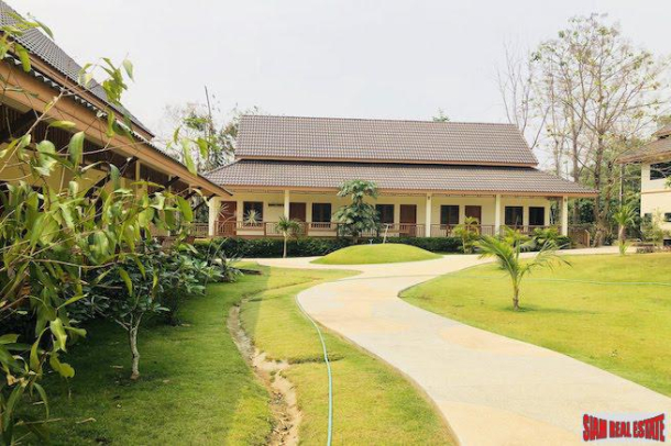 Peaceful Modern Boutique Resort with Mountain Views in Mae On, Chiang Mai-16