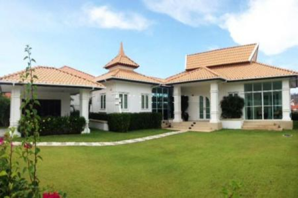 Luxury 2 Bed Pool Villa with Golf Membership-1