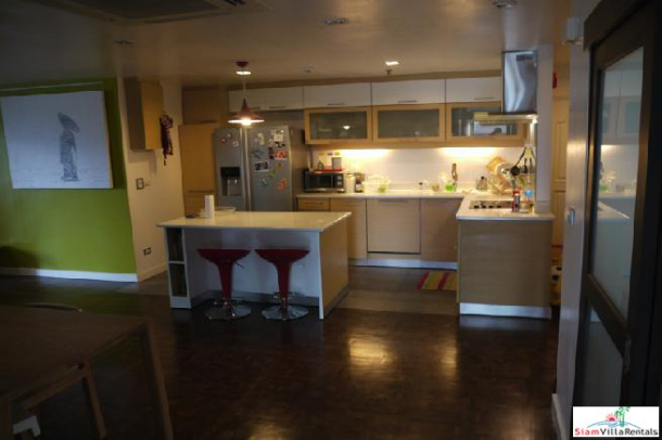 Renovated 3 Beds 164sqm Asoke Towers Condo-18