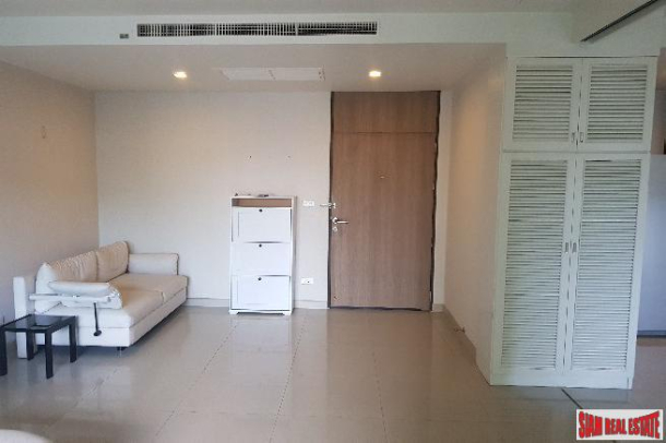 Noble Solo Condo | Two Bedroom with Pool Views on Sukhumvit 55, Bangkok-21