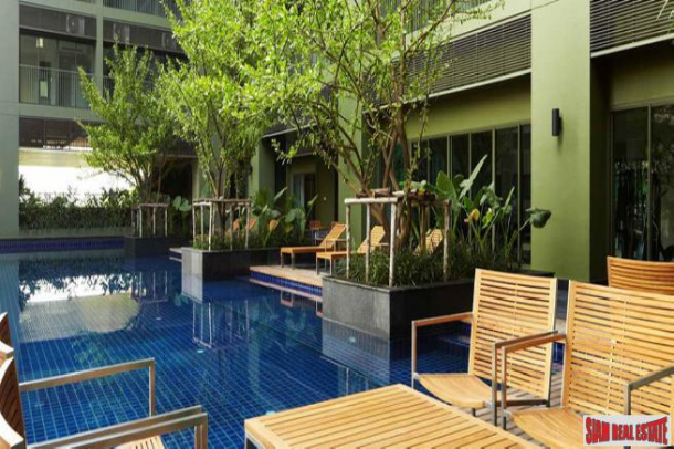 Noble Solo Condo | Sunny Two Bedroom Condo with Pool Views on Sukhumvit 55-1
