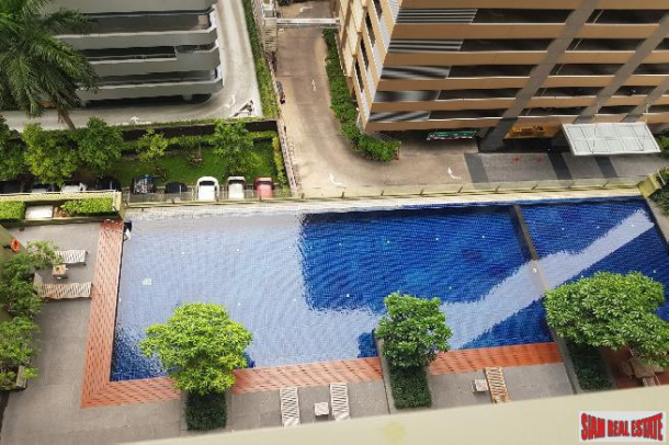 Noble Solo Condo | Sunny Two Bedroom Condo with Pool Views on Sukhumvit 55-4