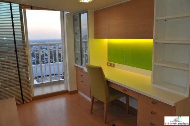 59 Heritage | Loft Style Corner Duplex Penthouse with Fantastic City Views on Sukhumvit 59-16