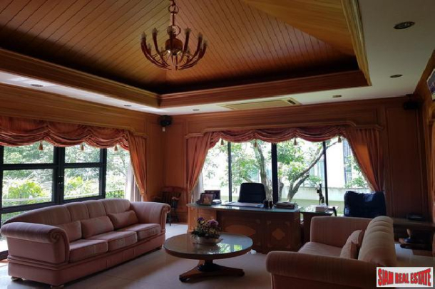 Windmill Village Bangna Golf Course | Exquisite Five Bedroom Estate Home with River & Golf Course Views in Bangna-Trad-7