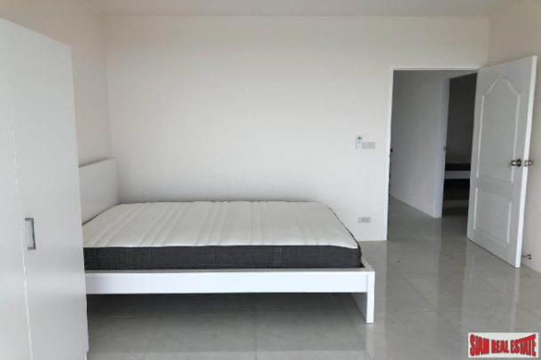 Large 3 Bed Duplex Penthouse Condo with Terrace at Thana City, Bang Na-19