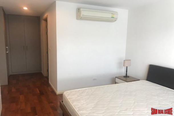 Siri On 8 | Convenient Two Bedroom Condo  for Rent Located Near BTS Nana on Sukhumvit 8-17