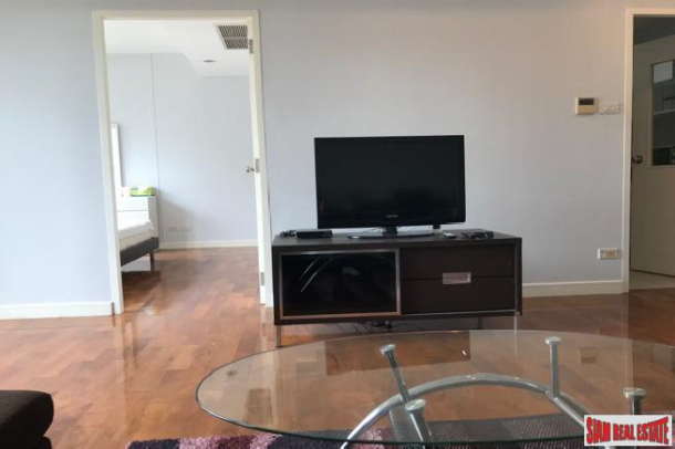 One Bedroom Condo in Excellent Location Near BTS and Shopping on Sukhumvit 24-16