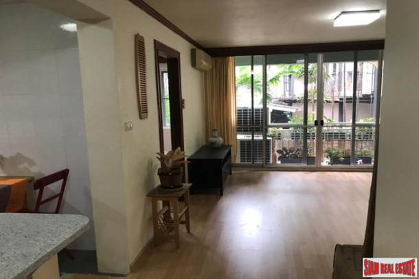 Bright One Bedroom Condo in Tropical Setting on Sukhumvit 53-2