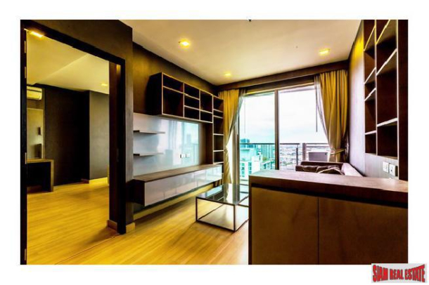 Skywalk Condo | Two Bedroom with Spectacular City Views for Rent on Sukhumvit 69-15