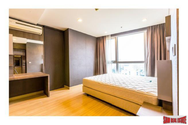 Skywalk Condo | Two Bedroom with Spectacular City Views for Rent on Sukhumvit 69-6