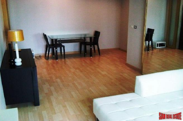 59 HERITAGE Condo | Large One Bedroom Top Floor Condo for Sale  on Sukhumvit 59-4