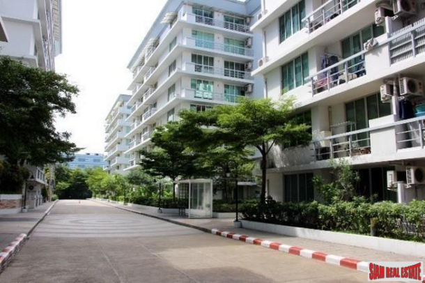 The Waterford | Three Bedroom with lots of Sunny Windows for Rent on Sukhumvit 50-1