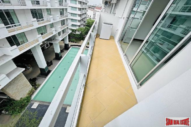 The Waterford | Three Bedroom with lots of Sunny Windows for Rent on Sukhumvit 50-6