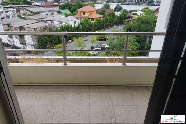 Saichon Mansion | River and Pool Views from this Three Bedroom Condo in Krung Thonburi-25