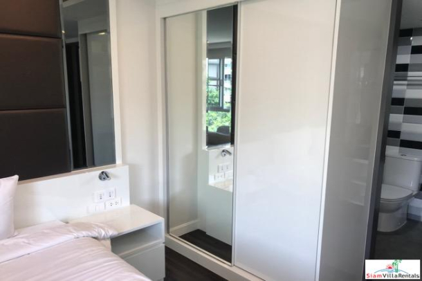 Sunny and Contemporary Two Bedroom  Condo on Sukhumvit 26-4