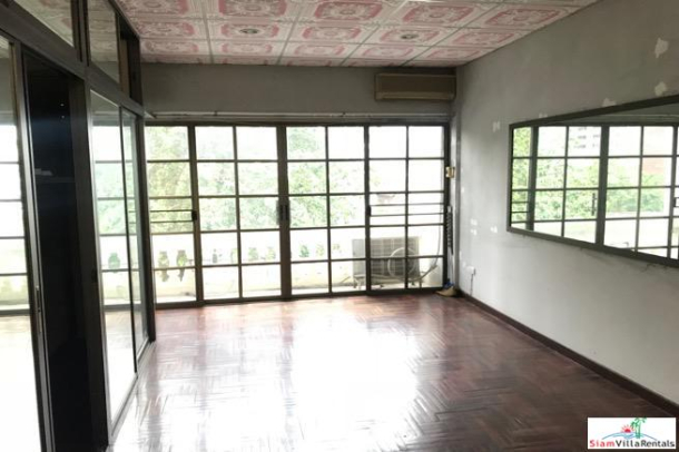 Charoen Krung Villa | Three Storey House for Rent in Saphan Taksin-16
