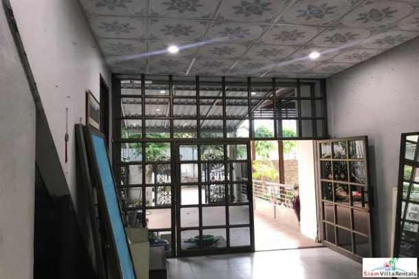 Charoen Krung Villa | Three Storey House for Rent in Saphan Taksin-3