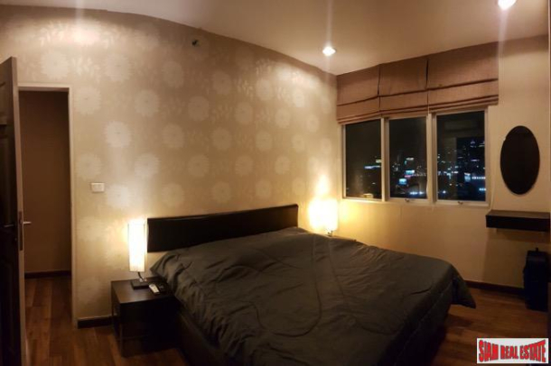 Chewathai Ratchaprarop | Sunny Two Bedroom Condo with City Views in Victory Monument, Bangkok-24