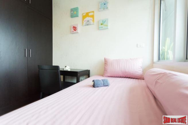 Chewathai Ratchaprarop | Sunny Two Bedroom Condo with City Views in Victory Monument, Bangkok-5