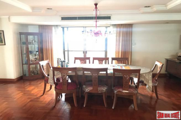 Unique and Extra Large Six Bedroom with City Views on Sukhumvit 20-8