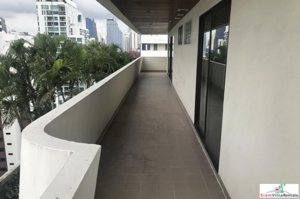 180 Degree Views of the City from this Two Bedroom on Sukhumvit 23-11